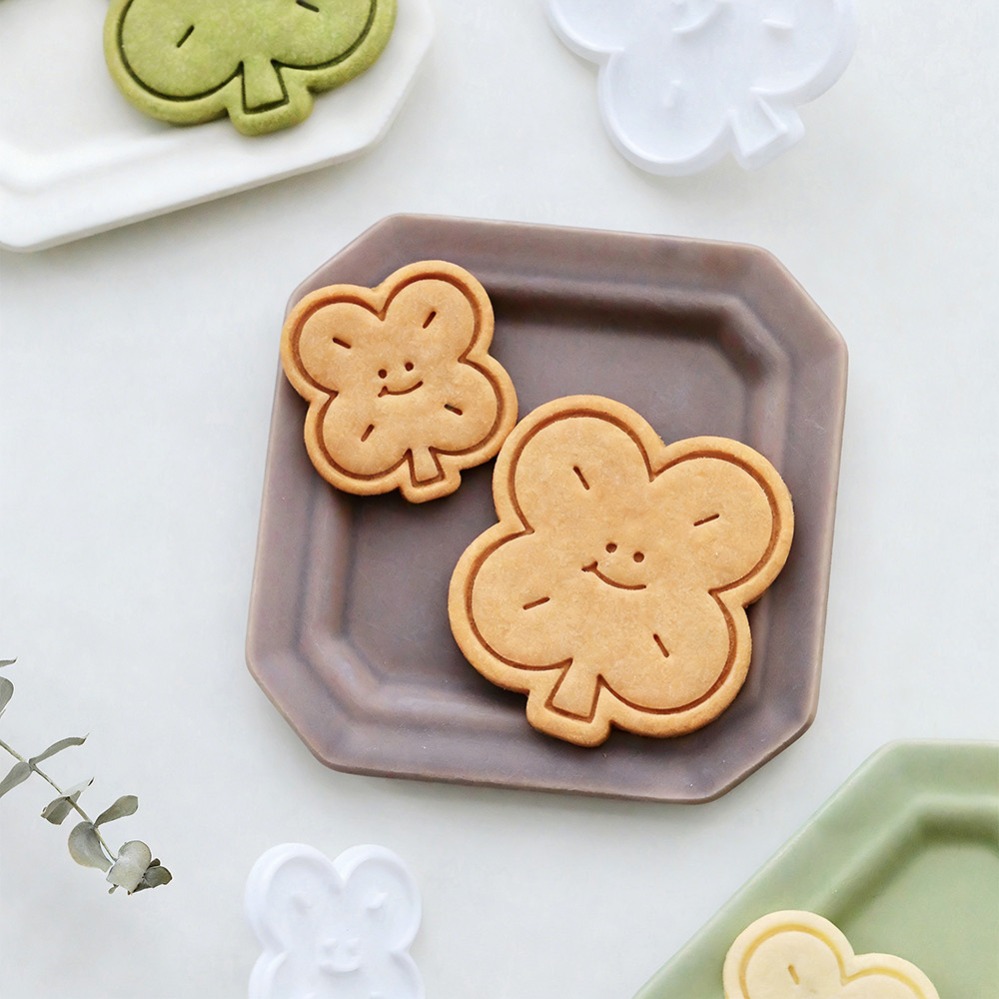 Kitchen Equipment For Baking - Cetakan Kue Berbentuk Semanggi Berdaun Empat,